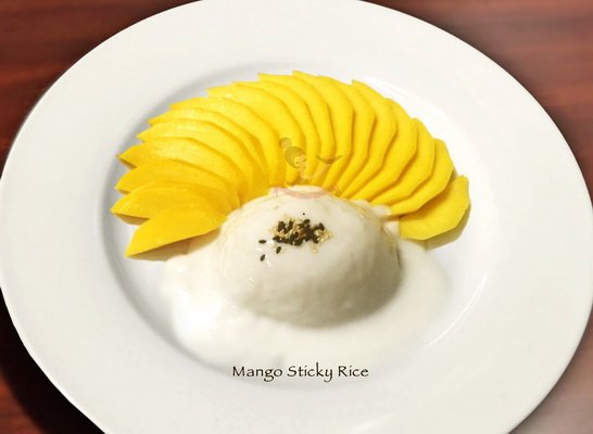 MANGO STICKY RICE